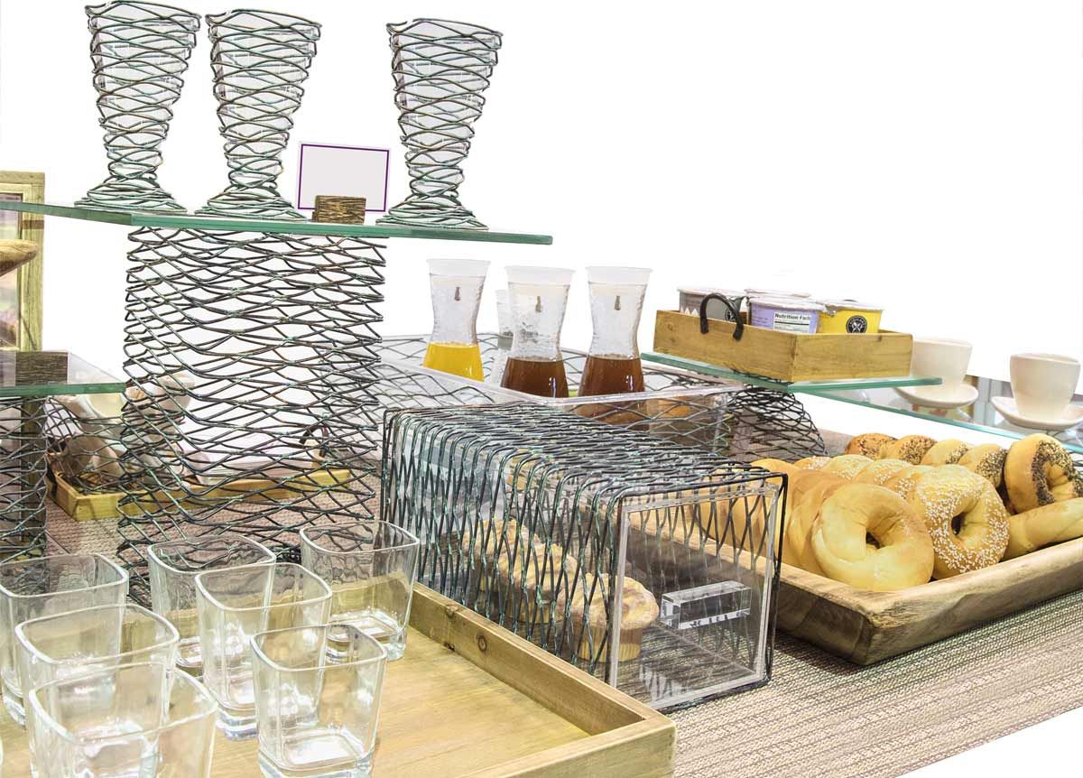 Buffet - Patina - Bambú natural y cristal transparente sobre patina