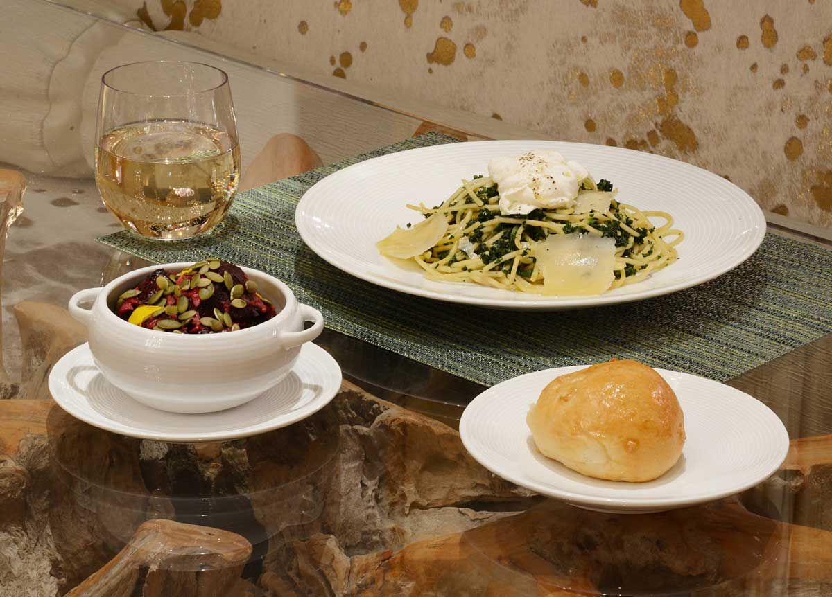 5" Round Spiral® Footed Bowl - 11 oz