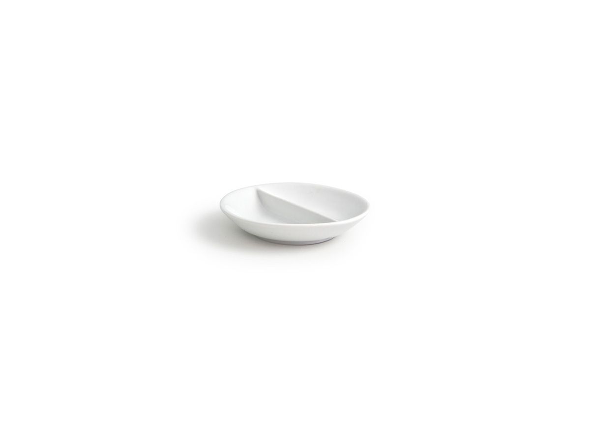 3.75" Round Monaco Divided Dish - 2 oz