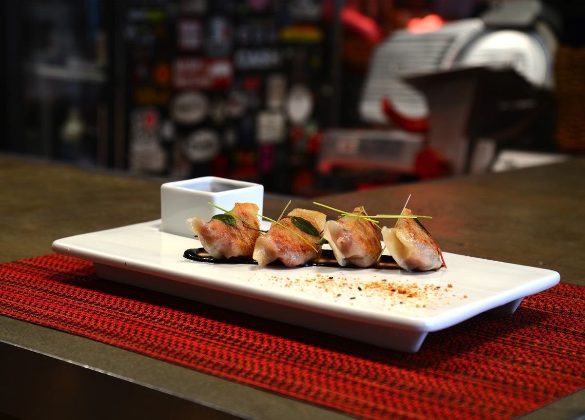 11" x 6" Canvas® Plate