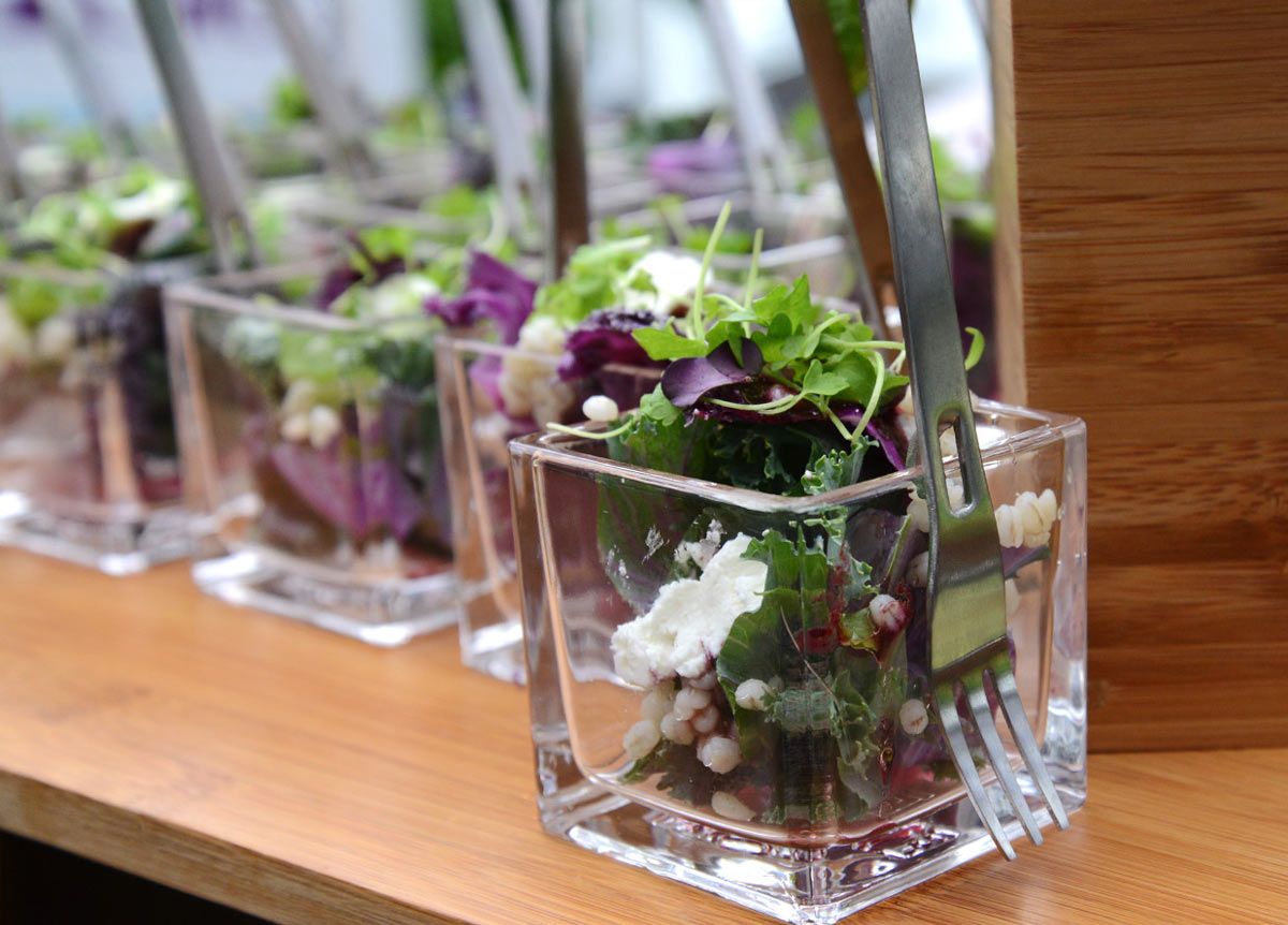 Horquilla colgante de acero inoxidable cepillado de 5,25" - Plata