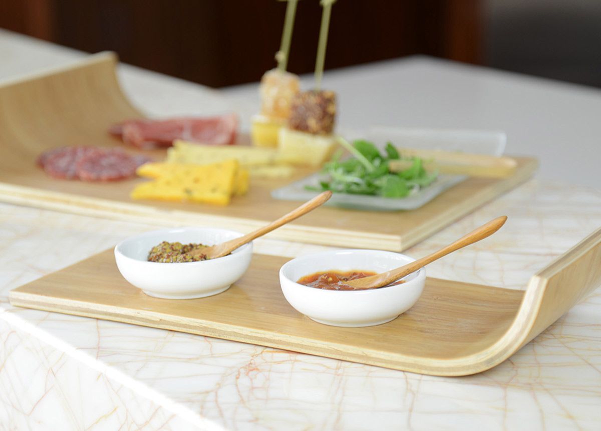 14" x 8,25" Nami™ Tabla de servir