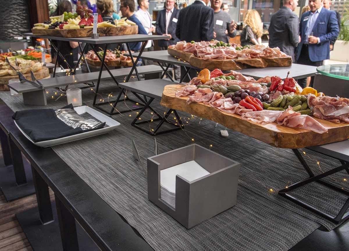 20" x 15" ROOT® Buffet Board - Natural