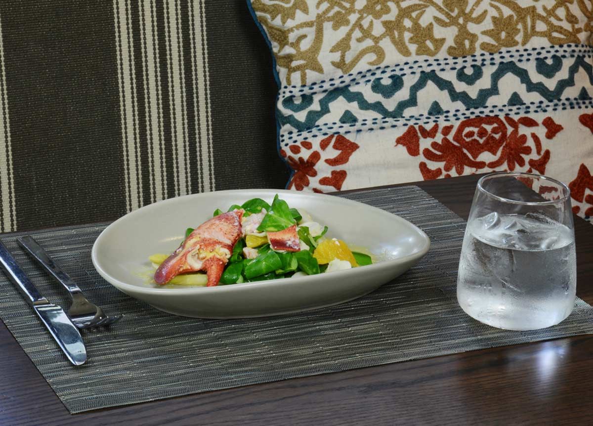 12" Oval Tides® Plate