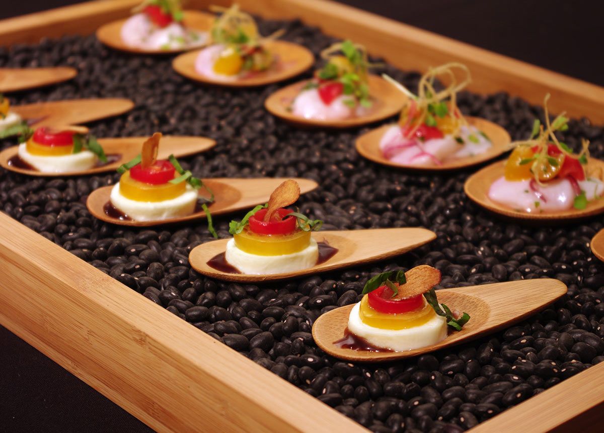 19" x 13" Bamboo Tray