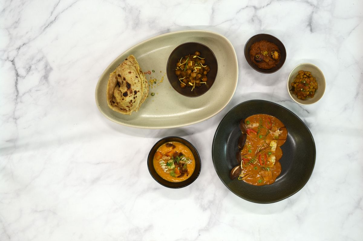 14" Oval Kiln® Platter - Naturals